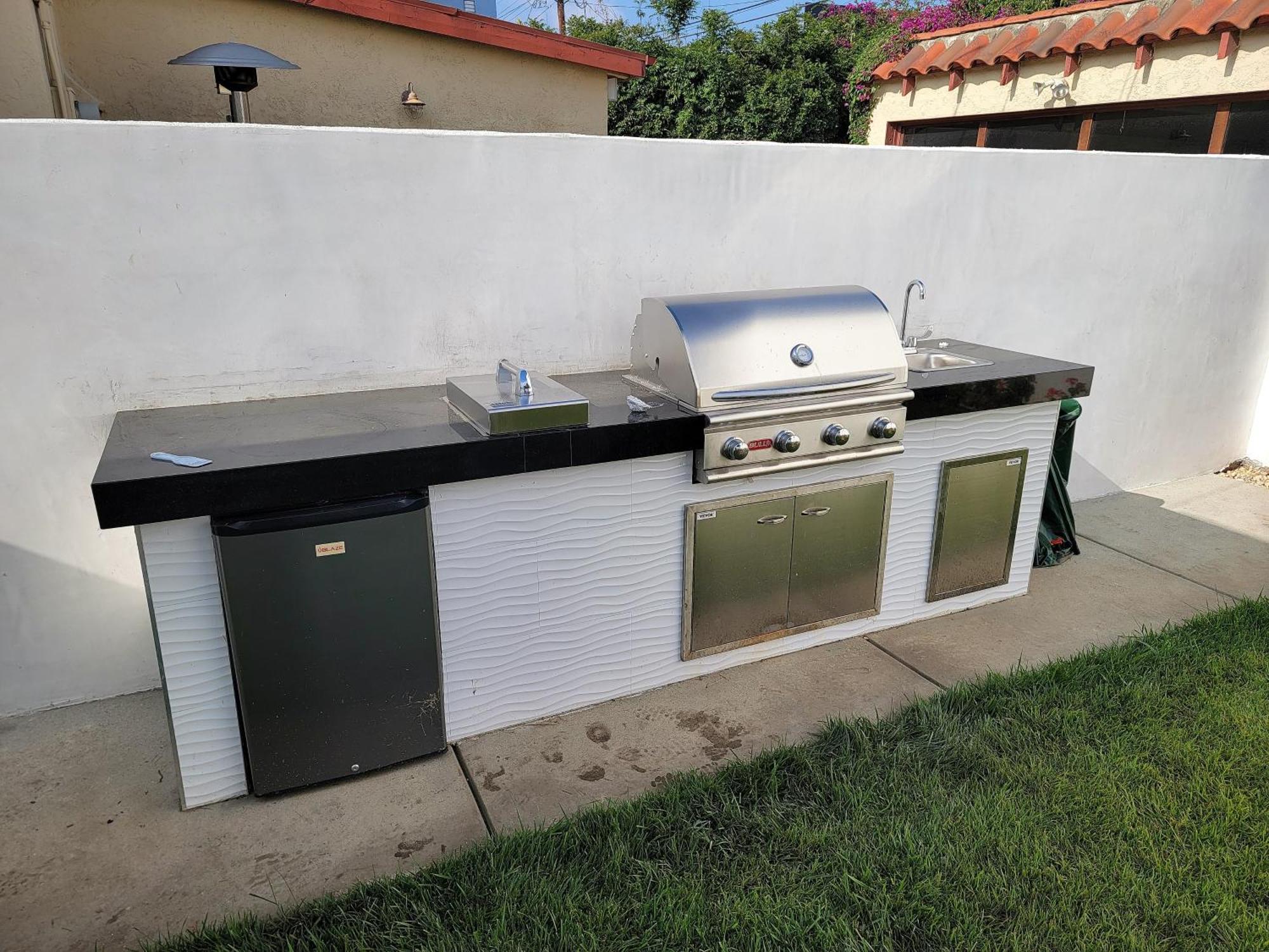Casa vacanze Modern Luxury 3 Bedroom Next To La Cienega Plaza With Parking, Wifi, Tv, Bbq 10 Minutes To Rodeo Drive *