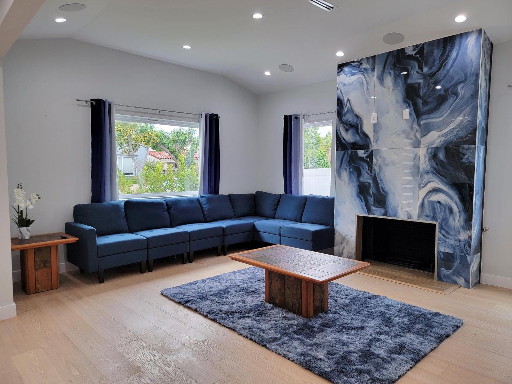 Casa vacanze Modern Luxury 3 Bedroom Next To La Cienega Plaza With Parking, Wifi, Tv, Bbq 10 Minutes To Rodeo Drive *